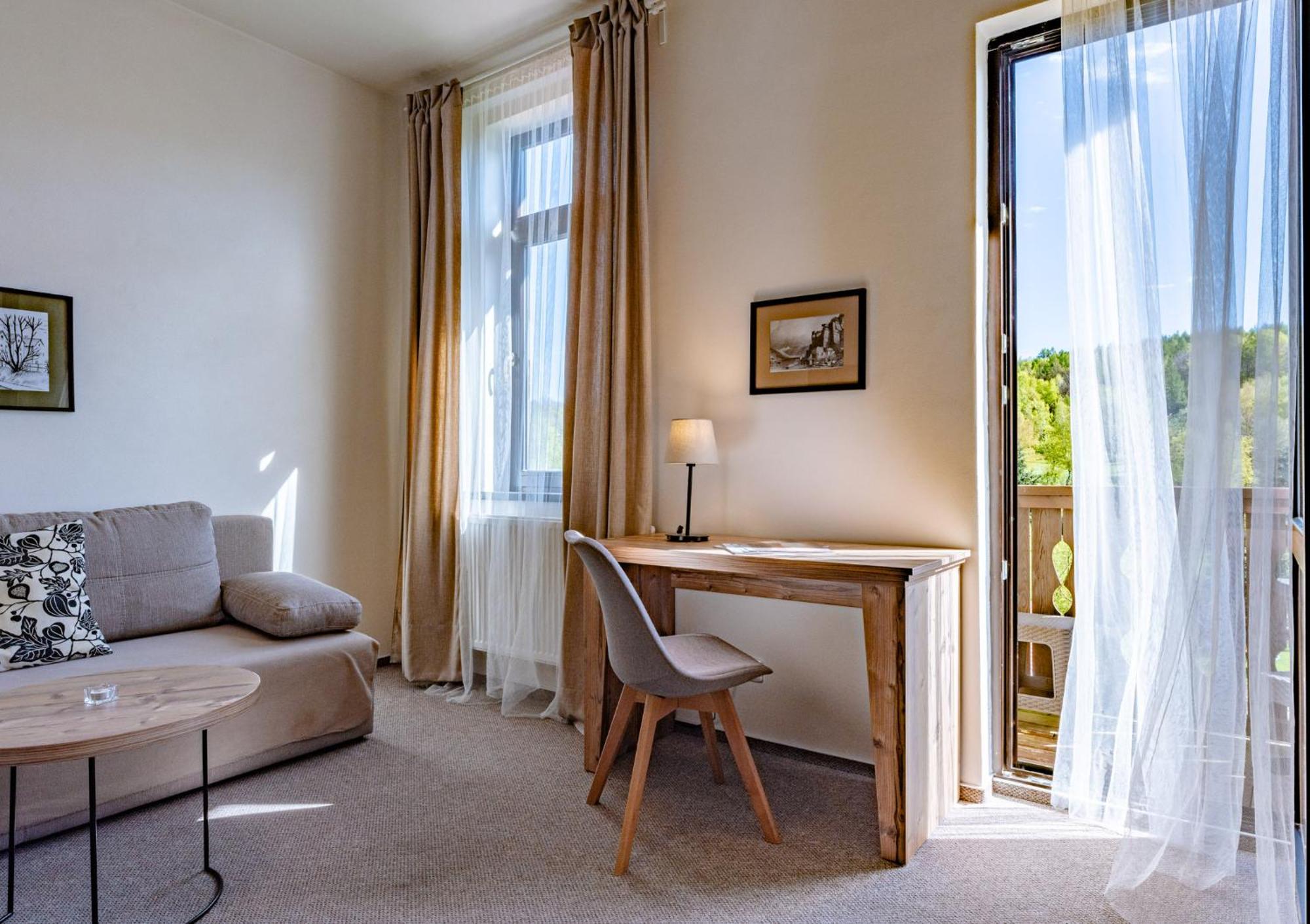 Hotel Svycarsky Dum Sneznik Quarto foto